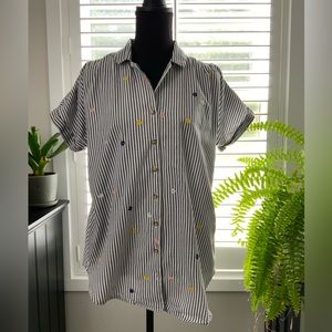 Pea in the Pod Black & White Striped Button Down Shirt Size S.